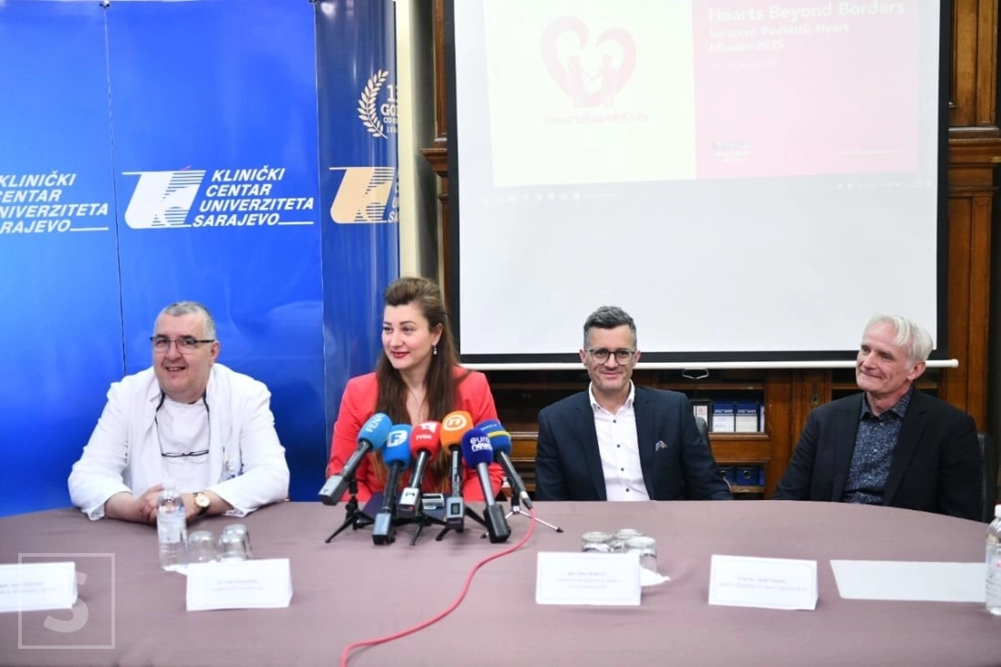STRUČNJACI IZ ŠVEDSKE NA PRENOSU ZNANJA: URAĐENE TRI PEDIJATRIJSKE OPERACIJE